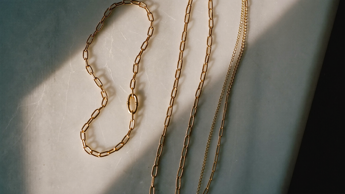 Does Hypoallergenic Jewelry Tarnish? Complete Answer | Caeli – Caeli Jewelry